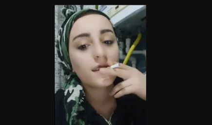 Türbanlı Zeynepin memeleri efsane Bişey Kaçırmayın