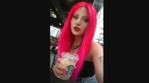 Starbucks da takılıp motorculara veren kaşarın videosu